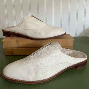 Louise et Cie FREYDA Textured Leather Split-Vamp Mules